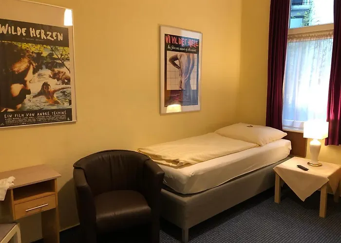 ALPHA Hotel Garni